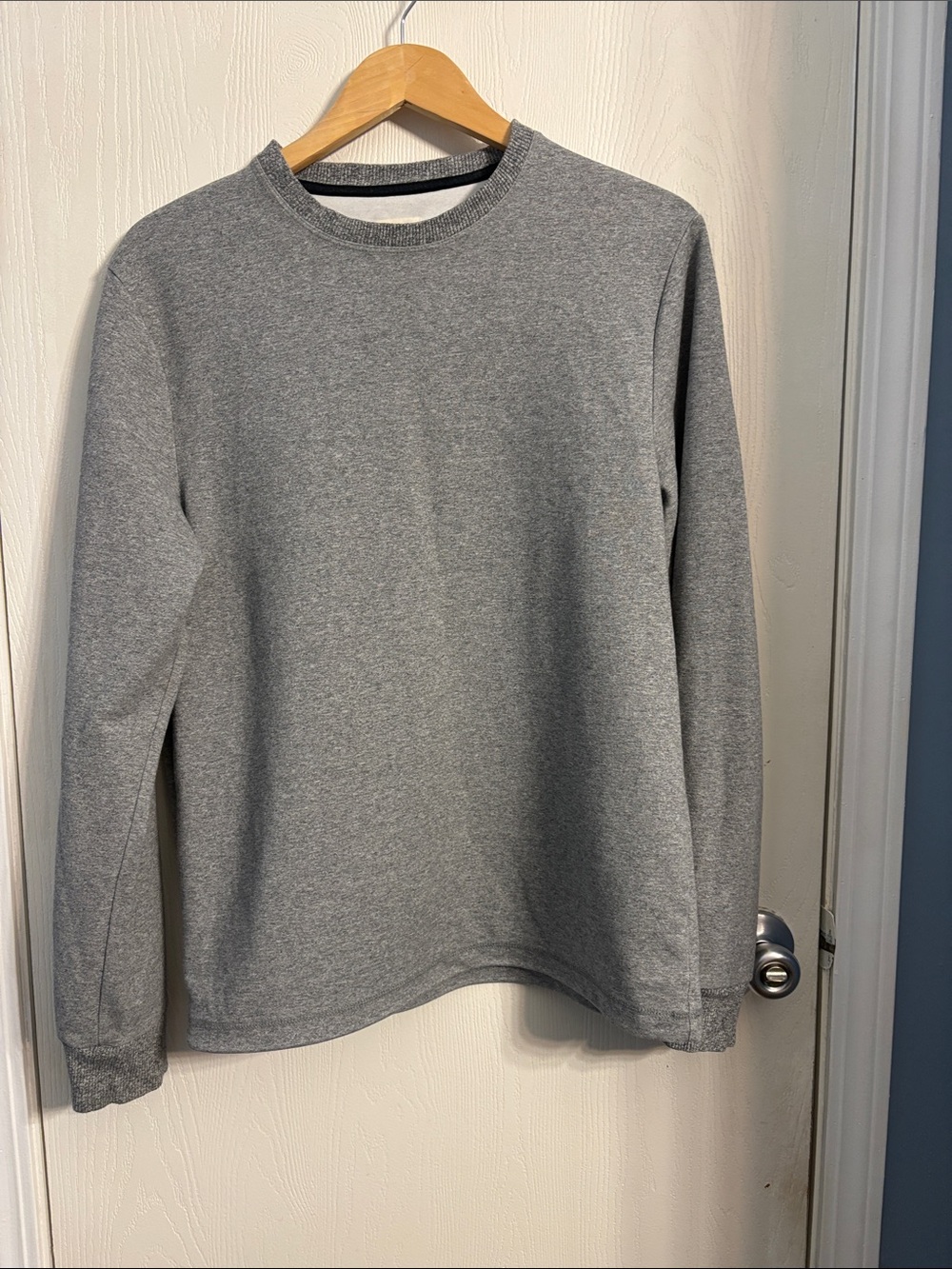 Mossimo Supply Co. Heather Gray Crewneck Sweatshirt
